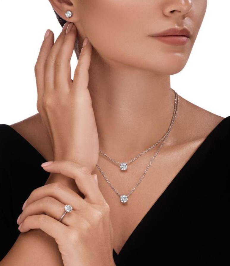 Solitaire Pendant 8
